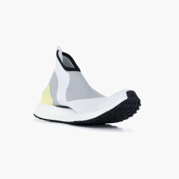 Squeal White Choes